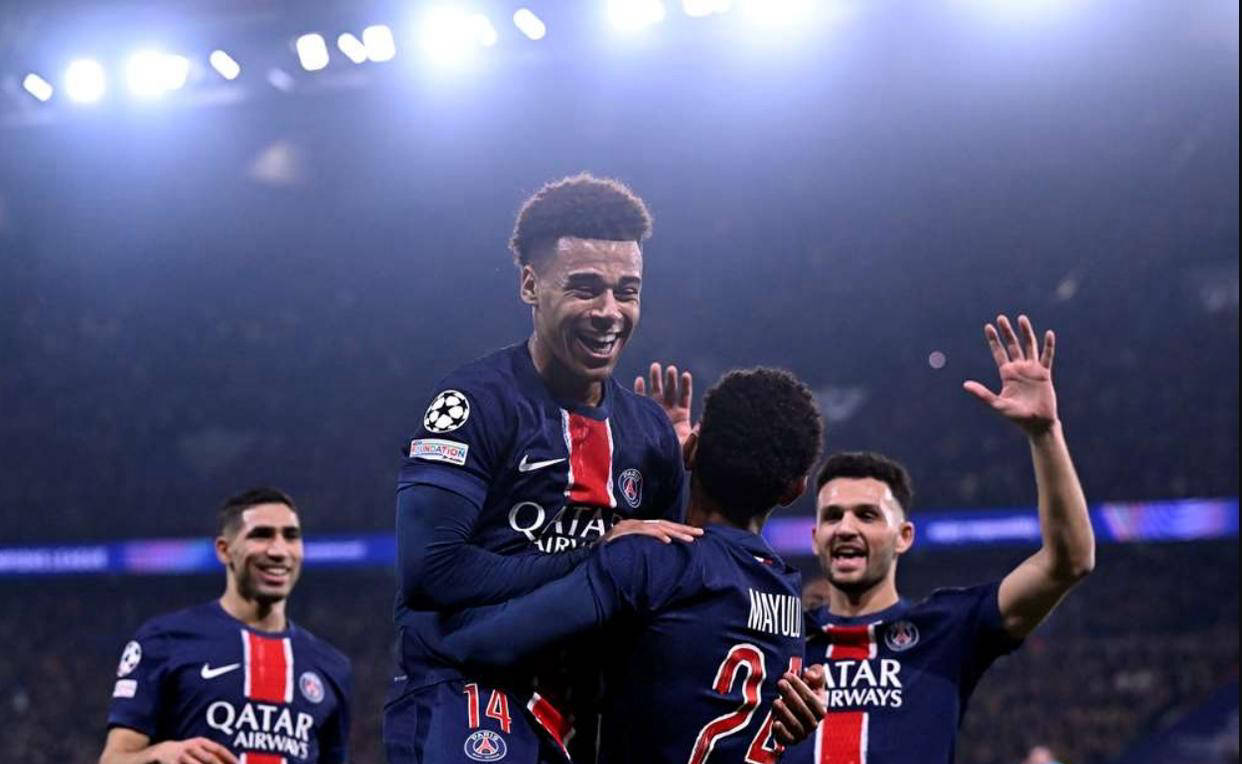 德甲豪门拜仁三线火力全开，欧冠巅峰对决剑指三冠王